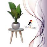 زیرگلدانی چوبی خام با صفحه MDF و پایه‌های چوبی – میز کوچک گلدان